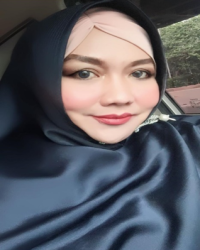 Dr. Roro Vemmi Kesuma, M.Pd